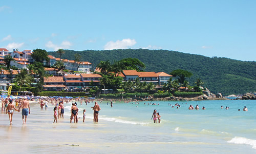 Playa Bombinhas Verano